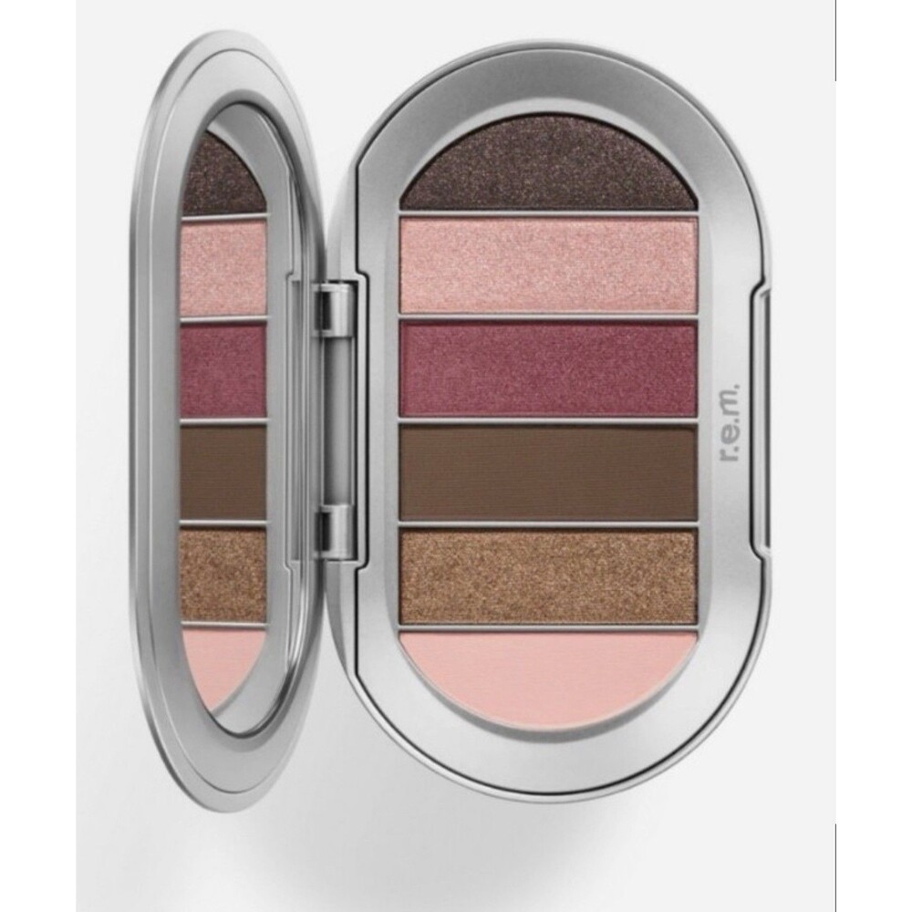 r.e.m. beauty Midnight Shadows Eyeshadow Palette in Smitten Kitten New In Box